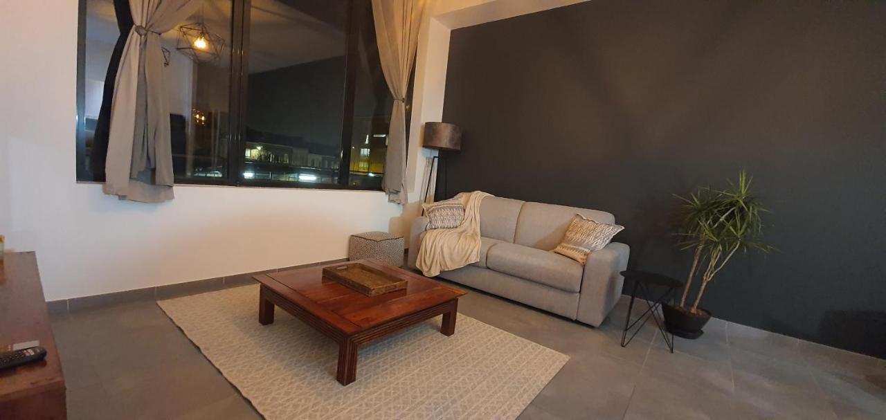 Appartement-Chic Parking Prive توركوان المظهر الخارجي الصورة